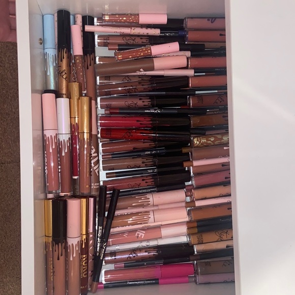 COPY - Lot of Kylie lip kits - Picture 4 of 4